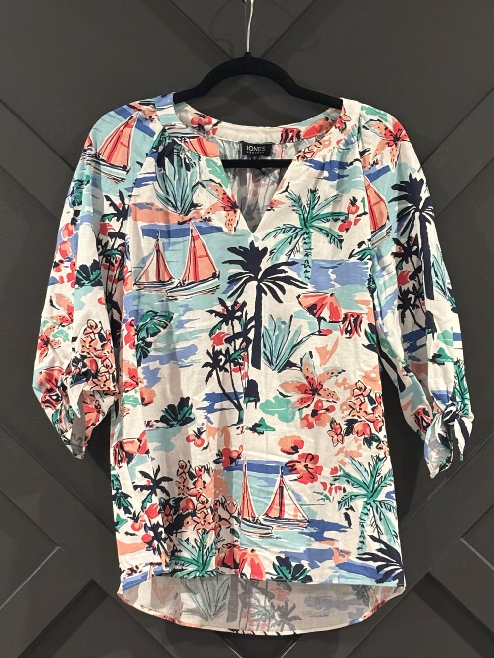NWT Jones New York Multicolor Tropical Sailboat Print Split-Neck Blouse